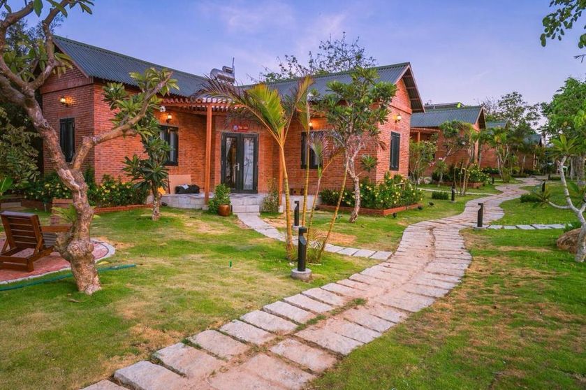 Ảnh LongHai Channel Beach Resort (LongHai Channel Beach Resort & Cafe) Ảnh LongHai Channel Beach Resort (LongHai Channel Beach Resort & Cafe)