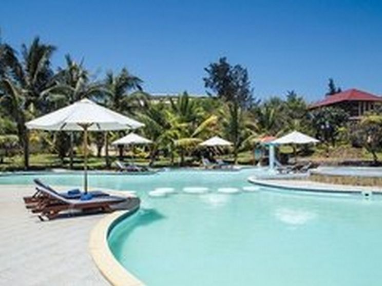 Ảnh Lazi Beach Resort Mỏm Đá Chim