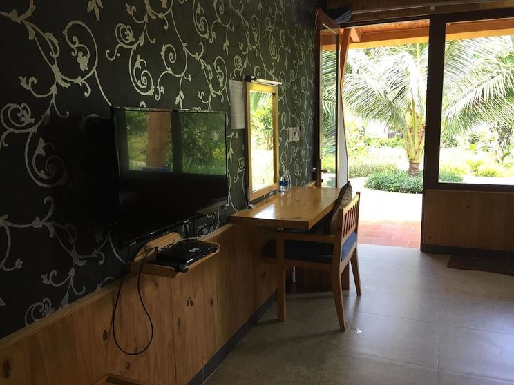 Ảnh Tân Sơn Nhất Côn Đảo Resort