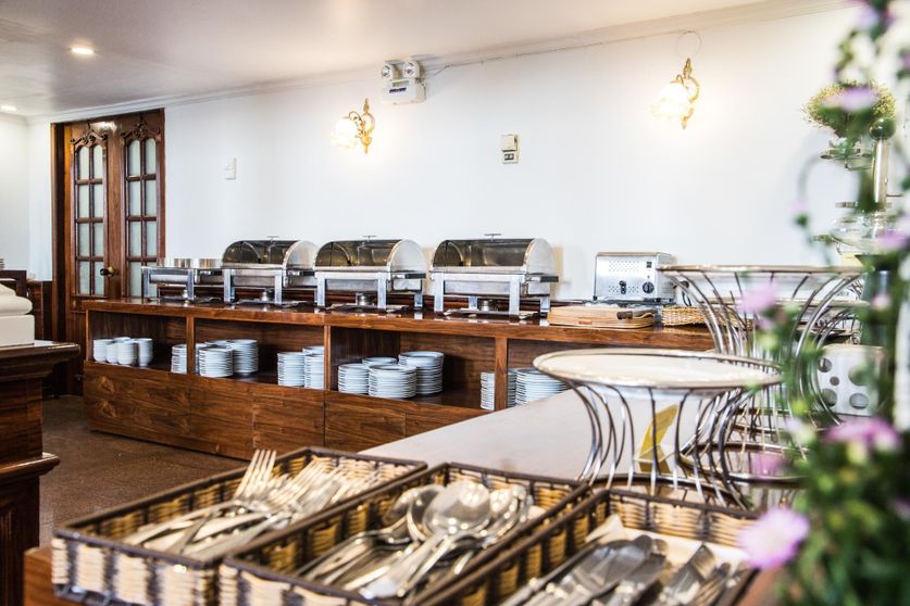 Ảnh Khách Sạn Riverside Sài Gòn