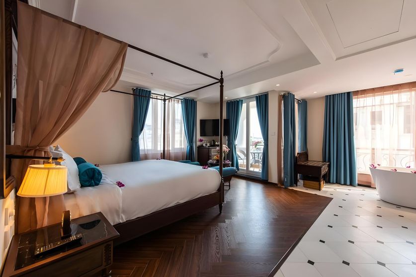 Ảnh Tirant Hotel