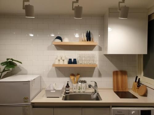 Ảnh Complace D Ảnh Complace D