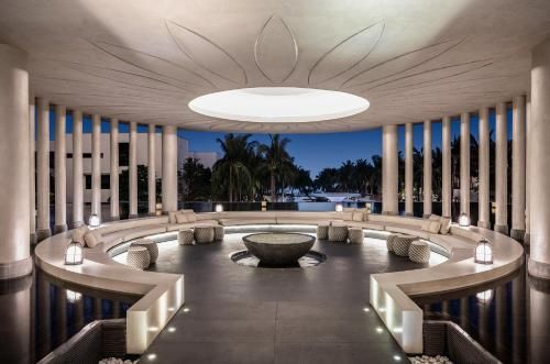 Ảnh Shilla Monogram Danang