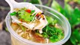 Thưởng thức những món ăn vặt nổi tiếng của Sài Gòn tại Hà Nội năm 2025