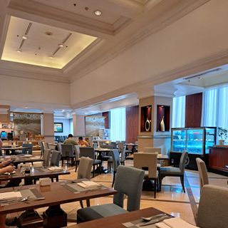 Ảnh người dùng đánh giá Khách Sạn Sheraton Hanoi Ảnh người dùng đánh giá Khách Sạn Sheraton Hanoi
