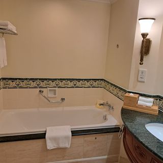 Ảnh người dùng đánh giá Khách Sạn Sheraton Hanoi Ảnh người dùng đánh giá Khách Sạn Sheraton Hanoi
