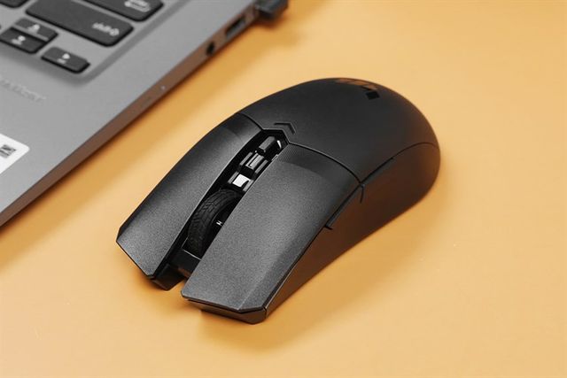 Ảnh Chuột Bluetooth Gaming Asus TUF M4 WL