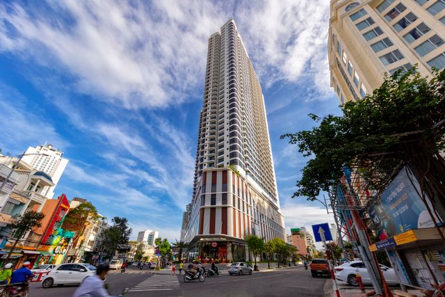 Melia Vinpearl Empire Nha Trang