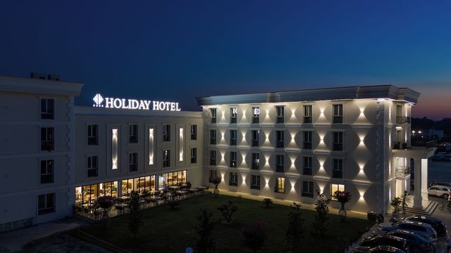 Ảnh Holiday Hotel