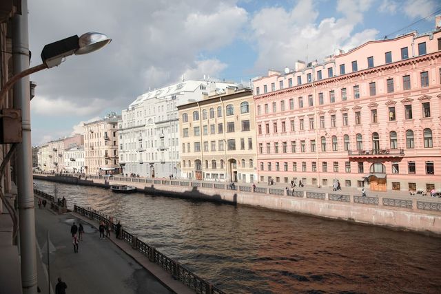 Ảnh City of Rivers near Palace Square