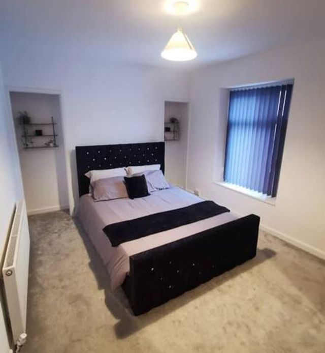 Ảnh Charming 2-bed House in Swansea