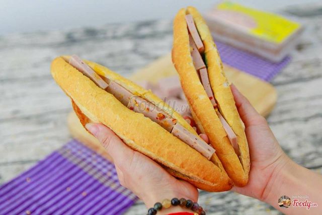 Ảnh Chả - Bánh Mì Trung Lương