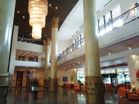 Ảnh Hilton Hanoi Opera's Lobby Lounge