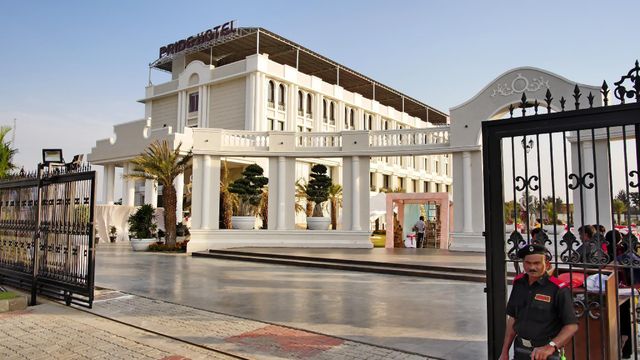 Ảnh Pride Hotel & Convention Centre Indore