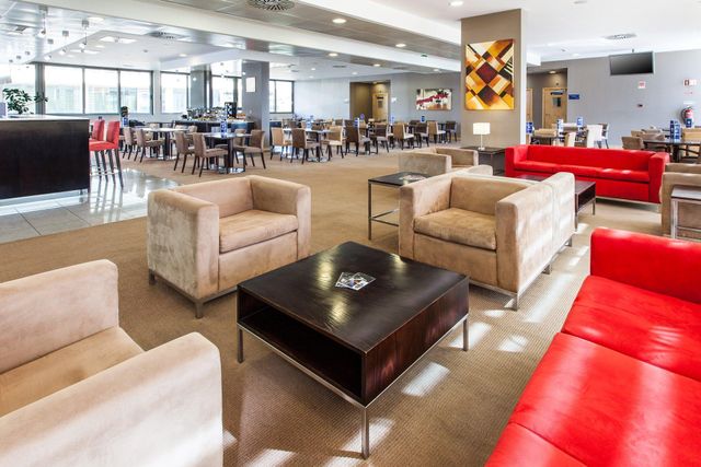 Ảnh Holiday Inn Express Lisbon-Oeiras By IHG