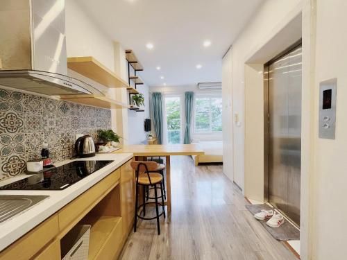 Ảnh Hanoi Home 2 - Lake View Apartment