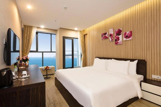 Khách sạn Emerald Bay Hotel & Spa Nha Trang