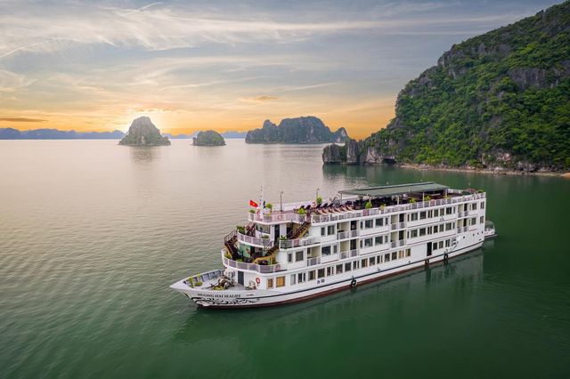 Ảnh Du Thuyền Hương Hải Sealife (Huong Hai Sealife Cruise)
