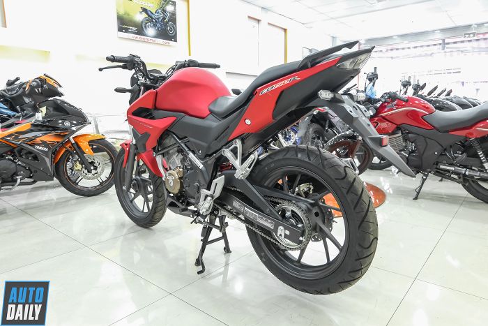 Chọn Yamaha FZ-150i hay Honda CB150R StreetFire 2019 dưới 85 triệu? honda-cb150r-streetfire-40.jpg