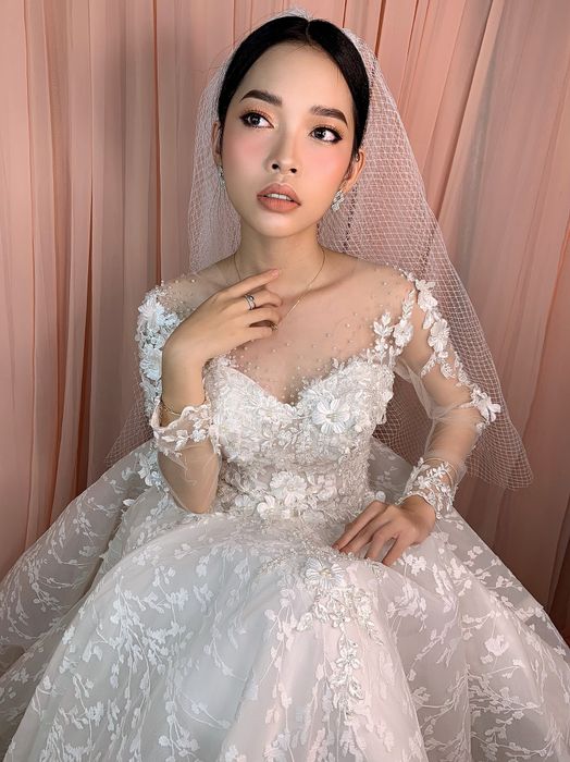 Khoảnh khắc tỏa sáng của cô dâu cùng phong cách trang điểm tinh tế từ Annie Quỳnh Makeup