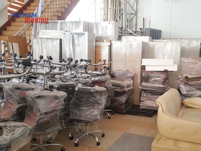 Không gian kho hiện đại Vietnam Moving