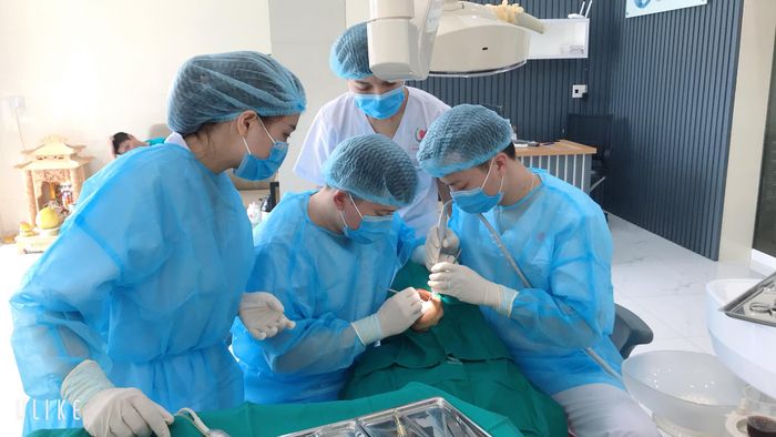 Hình ảnh phòng khám hiện đại đạt chuẩn tại Nha Khoa Ánh Tuyết