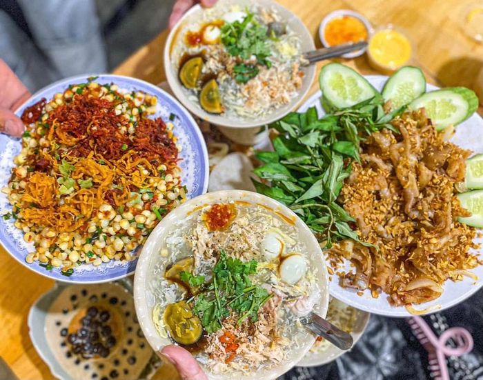 Những món ốc phủ phô mai hấp dẫn tại Ốc phomai