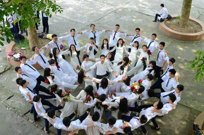 Trường THPT Lý Thường Kiệt - Ảnh 2