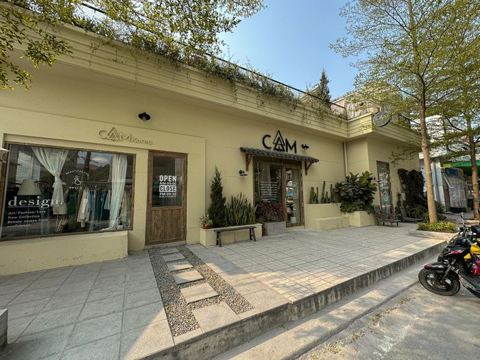Cam Cafe - Góc sống ảo minimalism đầy nghệ thuật