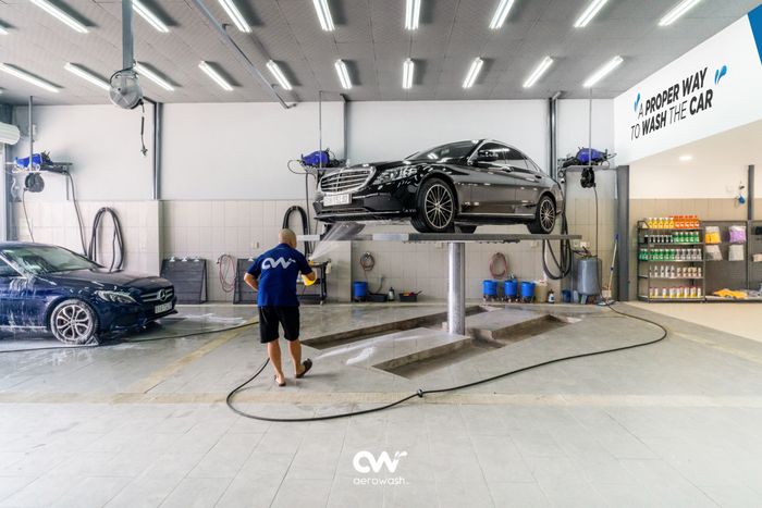 Hình ảnh thực tế về quy trình rửa xe công nghệ cao tại Aerowash