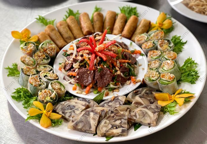 Hình ảnh Nhà Hàng Chay Gia Đình Đậu - Bean Family 1