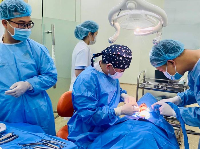 Nha khoa Phạm Hùng ảnh 1