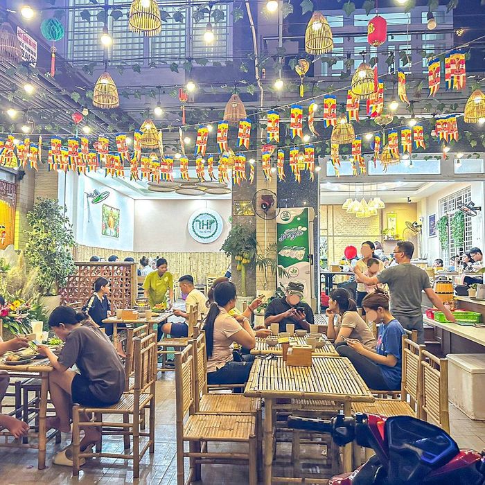 Hình ảnh Tàu Hủ Phố 1