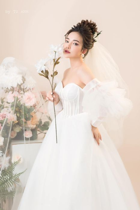 Hình ảnh 2 của Thuỷ Mèo Bridal - Makeup