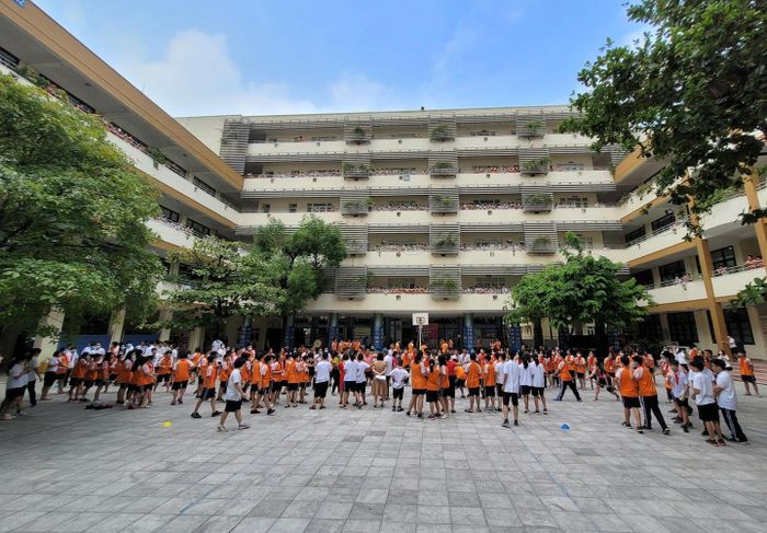 Nguyen Tat Thanh Middle and High School Image 1
