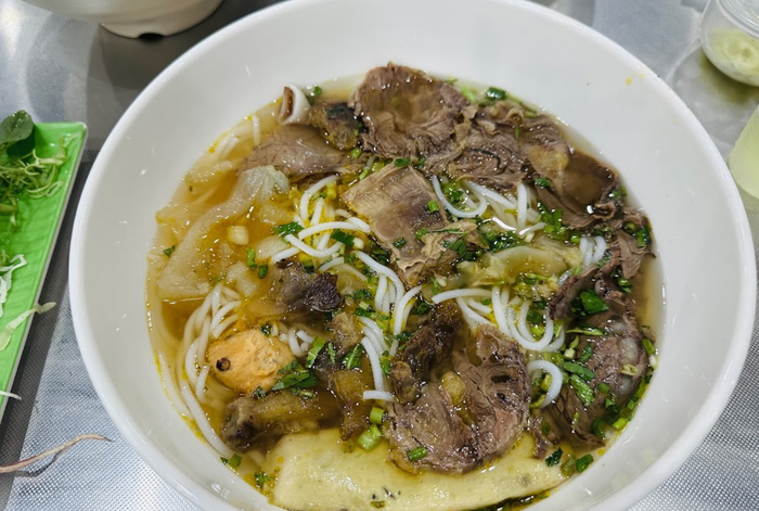 Bún Bò Huế Đông Ba - Hình 1