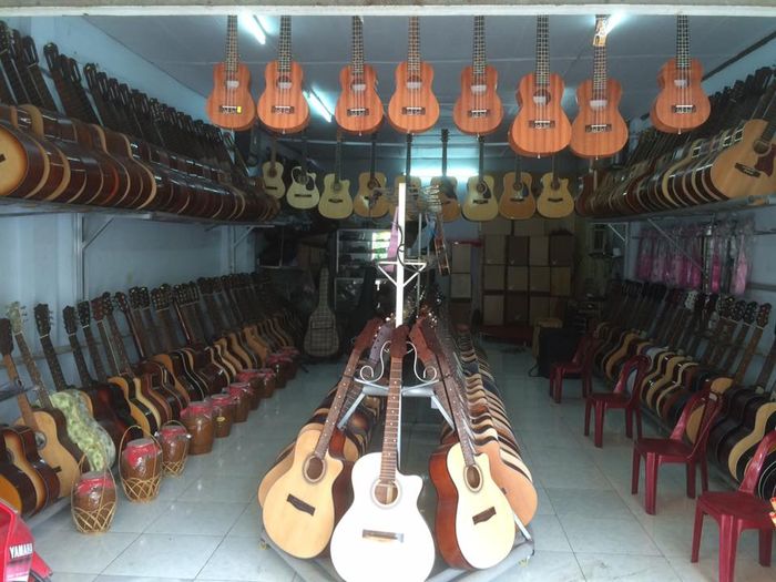 Hình ảnh Guitar Phát 2
