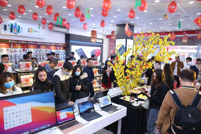 Trải nghiệm mua sắm đẳng cấp tại FPT Shop