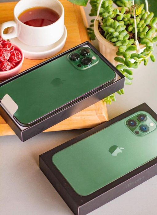Không gian trưng bày iPhone đẳng cấp tại Thành Đạt Mobile