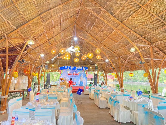 Hình ảnh không gian nhà hàng 2