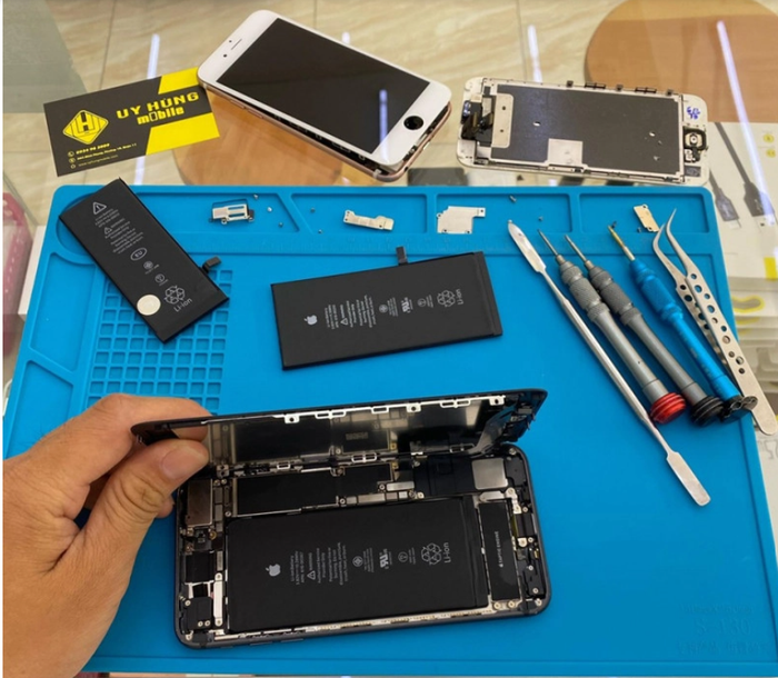 Hình ảnh trung tâm Uy Hùng Mobile