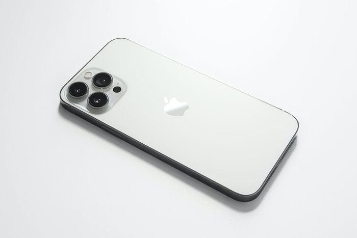 Không gian trưng bày iPhone hiện đại tại ViettelStore