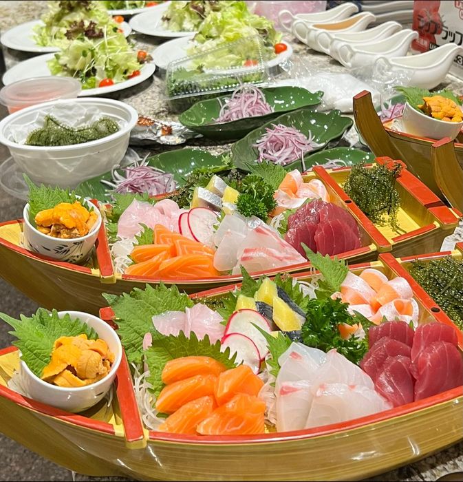 Không gian tinh tế tại Lá Phong Sushi House