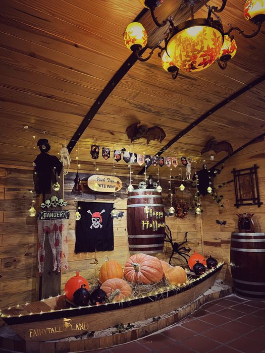 Ảnh 2 của Hạo Anh Whisky & Cigar