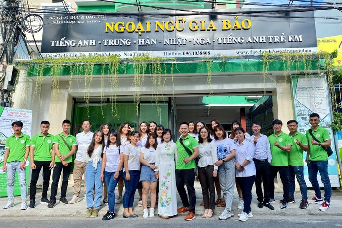 Hình ảnh Ngoại Ngữ Gia Bảo 1
