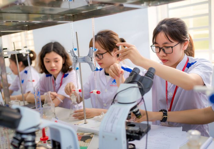 Khu giảng đường hiện đại tại Đại học Công nghệ Miền Đông