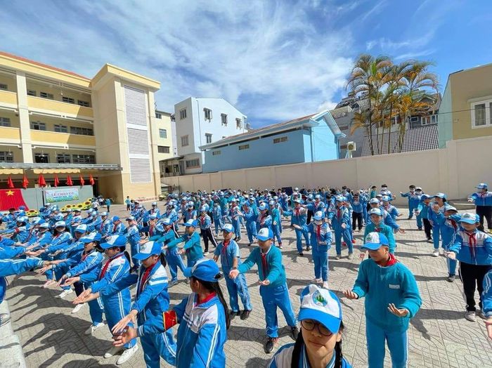 Trường Tiểu học Đoàn Kết - Hình ảnh 1