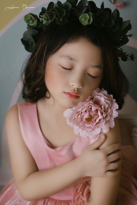 Tác phẩm nghệ thuật nhiếp ảnh bé - Hồng Luyến