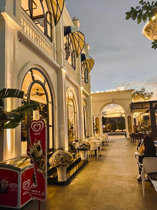 Những góc check-in nghệ thuật tại Nolan Coffee (Ảnh 2)