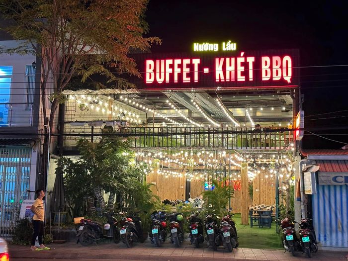Hình ảnh không gian ấm cúng tại BUFFET-KHÉT BBQ 2